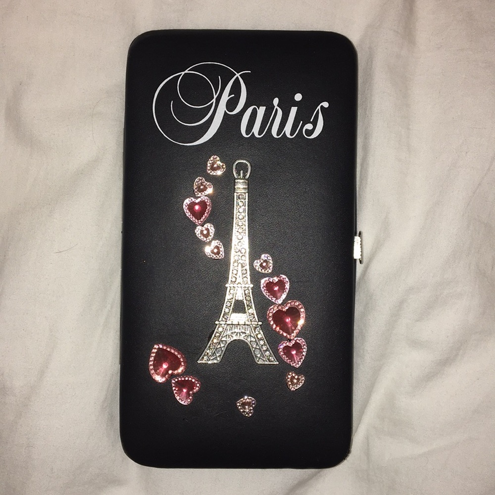 Claire’s clutch wallet